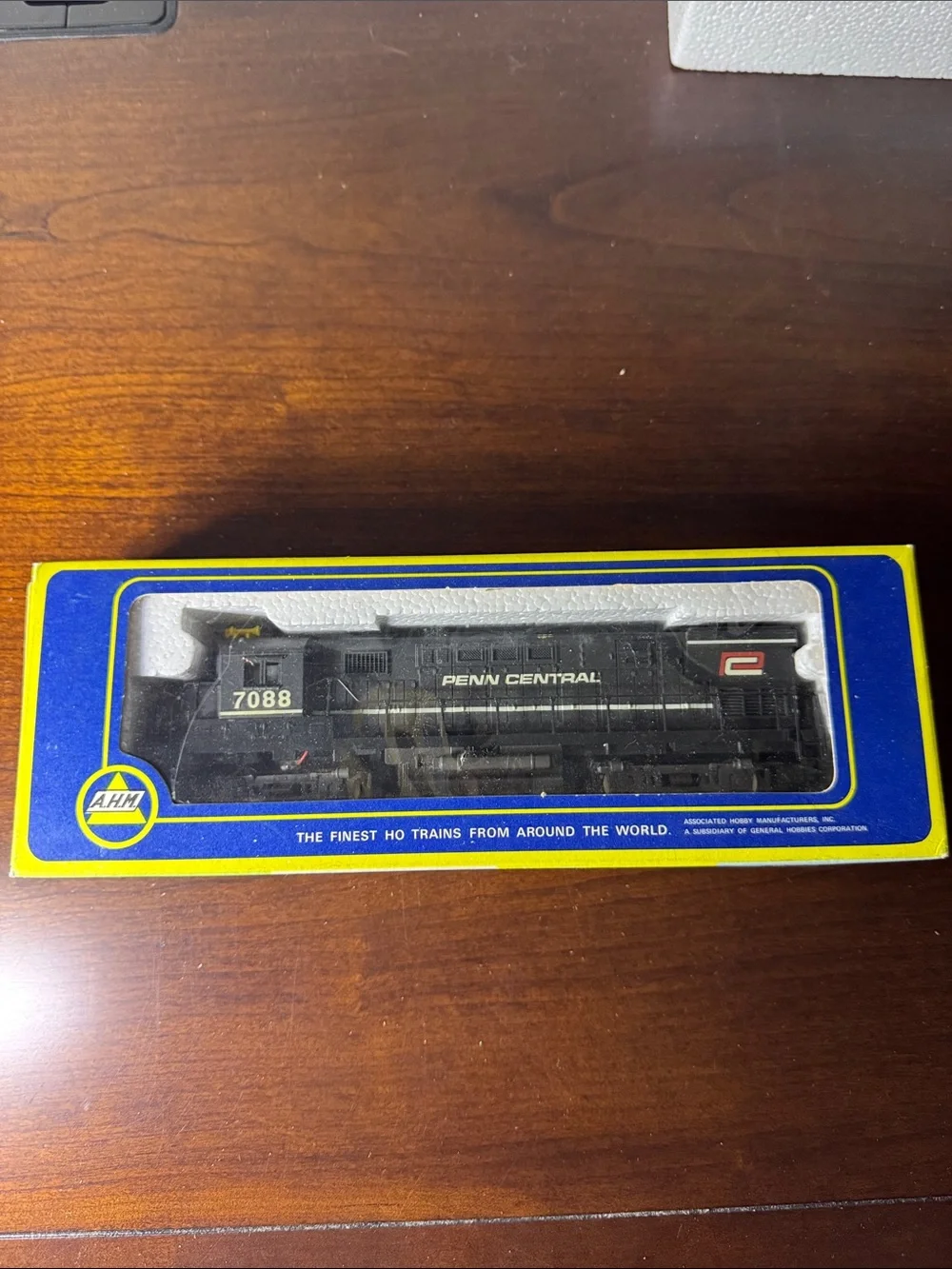 AHM ho scale